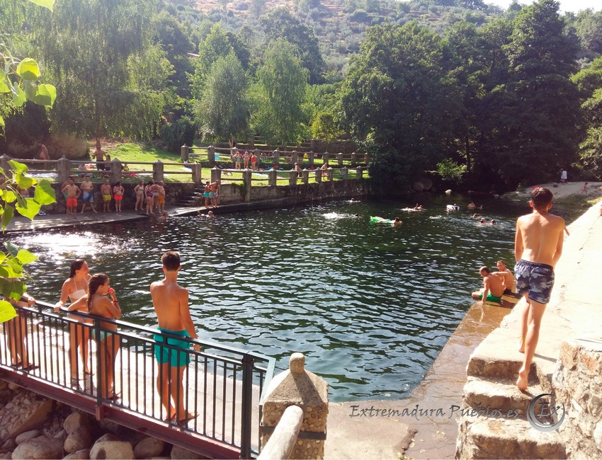 Ver Piscina de Aldeanueva